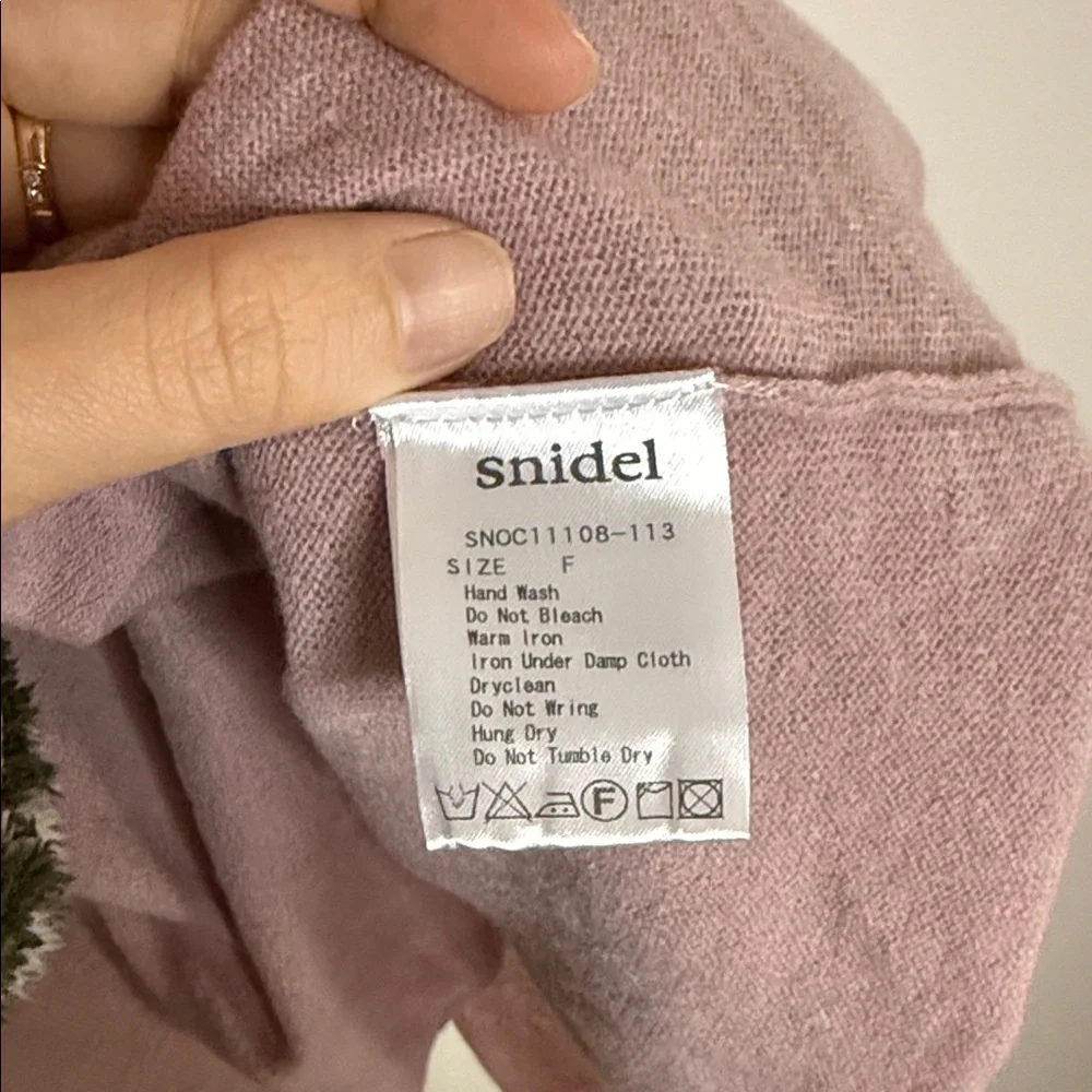 Chic Hazy Pink Wool Mini Dress - Picture 6 of 7
